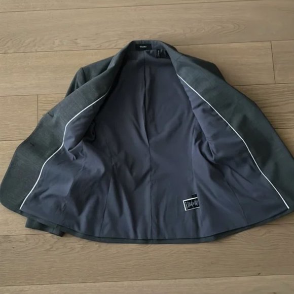 Single breasted theory blazer with cropped sleeves - Picture 4 of 6